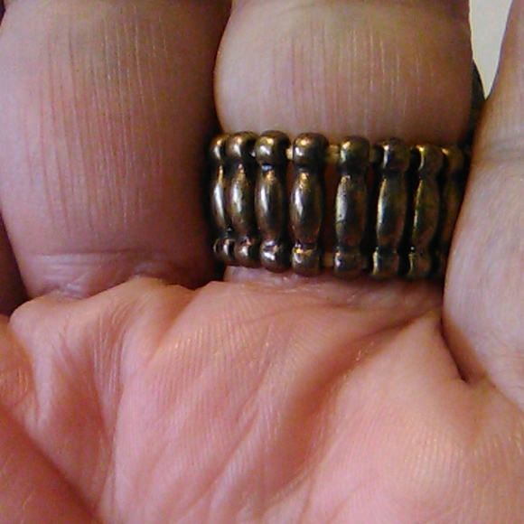 Nwot olive green bronze ring - Picture 7 of 7